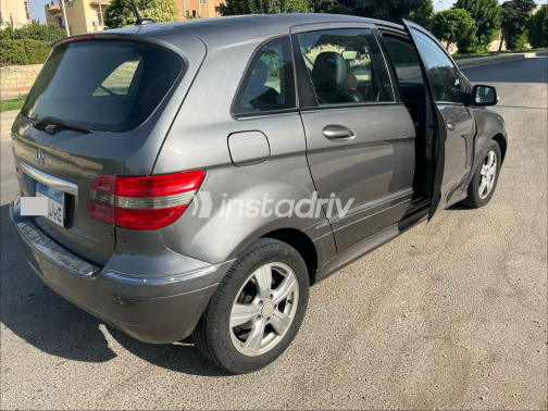 Mercedes B 160 2011 Gray Automatic Used for Sale in Greater Cairo ( Cairo + Giza) - 2