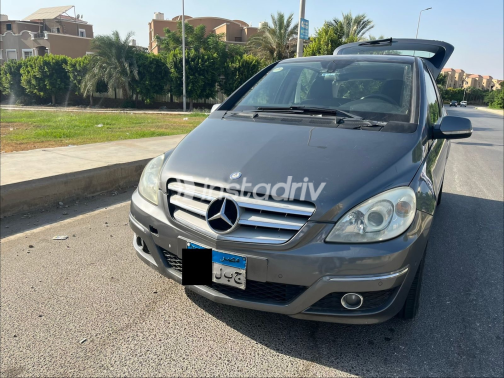 Mercedes B 160 2011 Gray Automatic Used for Sale in Greater Cairo ( Cairo + Giza) - 6