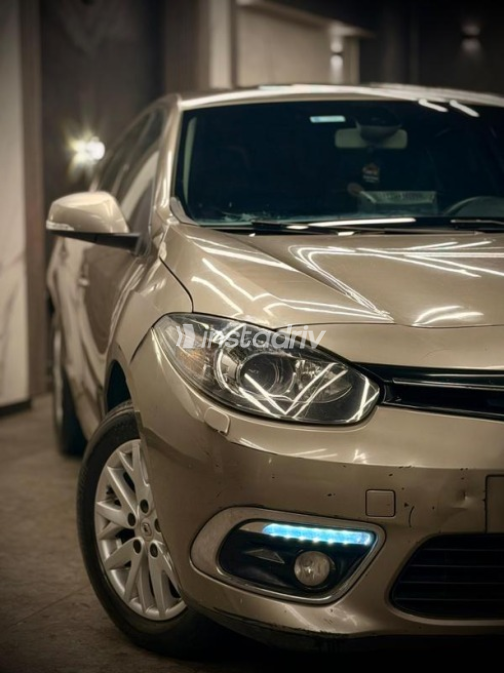 Renault Fluence 2016 Gold Automatic Used for Sale in Cairo - 2