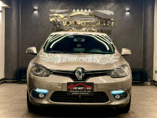 Renault Fluence 2016 Gold Automatic Used for Sale in Cairo - 5