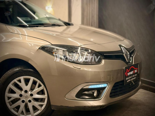 Renault Fluence 2016 Gold Automatic Used for Sale in Cairo - 9
