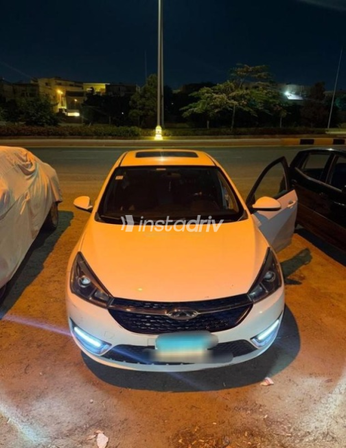 Chery Arrizo 5 2023 White Automatic Used for Sale in Sheikh Zayed City - 3