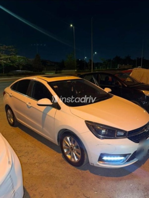 Chery Arrizo 5 2023 White Automatic Used for Sale in Sheikh Zayed City - 4