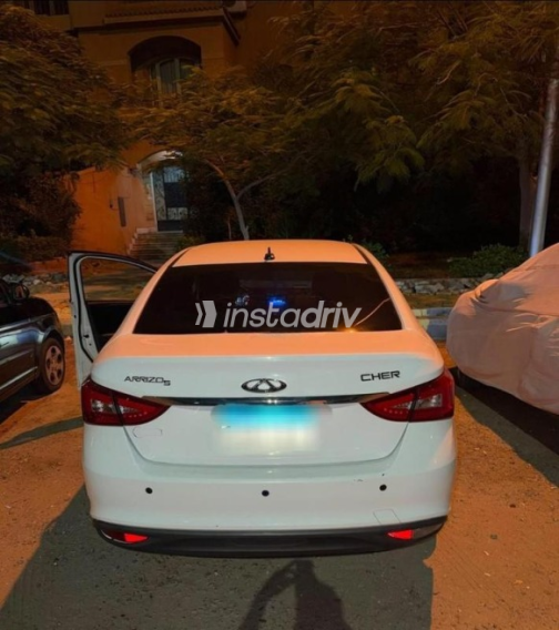 Chery Arrizo 5 2023 White Automatic Used for Sale in Sheikh Zayed City - 6