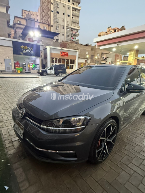 Volkswagen Golf 7 2019 Dark Gray Automatic Used for Sale in Greater Cairo ( Cairo + Giza) - 7