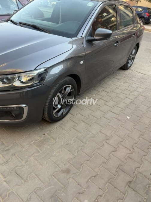 Citroën C Elysee 2021 Dark Gray Automatic Used for Sale in Madinaty - 3
