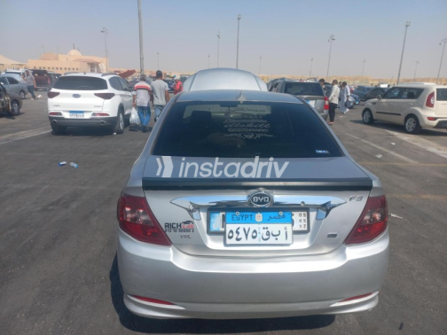 Byd F3 2023 Silver Automatic Used for Sale in Cairo - 4
