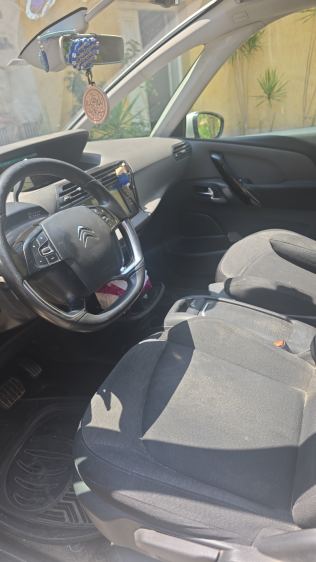 Citroën C4 Grand Picasso 2019 Beige Automatic Used for Sale in Greater Cairo ( Cairo + Giza)