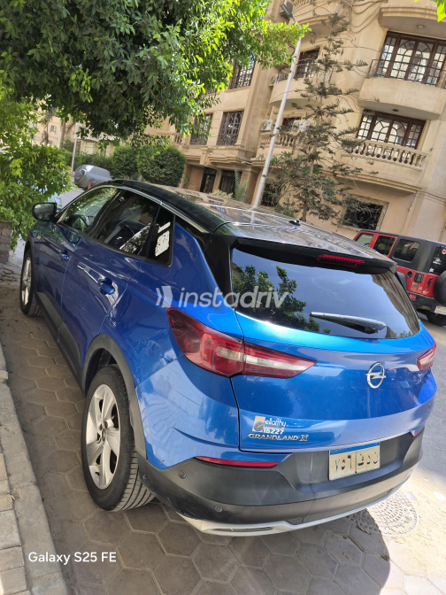اوبل جراند لاند 2021 أزرق أوتوماتيك مستعملة للبيع في القاهرة الكبرى ( القاهرة - الجيزة) - 1