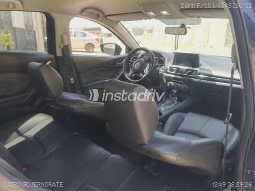 Mazda 3 2017 Dark Blue Automatic Used for Sale in 10th of Ramadan - 4
