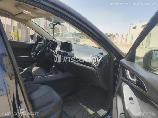 Mazda 3 2017 Dark Blue Automatic Used for Sale in 10th of Ramadan - 5