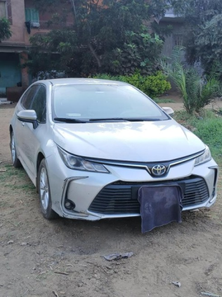 Toyota Corolla 2019 Silver Automatic Used for Sale in 10th of Ramadan
