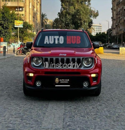 جيب رينيجيد 2019 أحمر أوتوماتيك مستعملة للبيع في القاهرة - 2