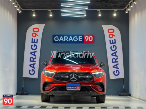 مرسيدس GLC 200 2023 أحمر أوتوماتيك مستعملة للبيع في القاهرة - 1