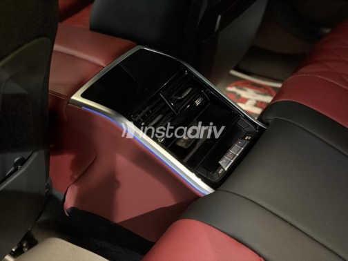 BMW M850 2021 Black Automatic Used for Sale in Sheikh Zayed City - 5