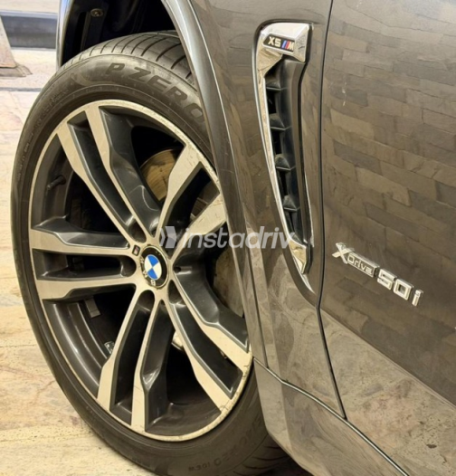 BMW X5 M 2015 Gray Automatic Used for Sale in Cairo - 4