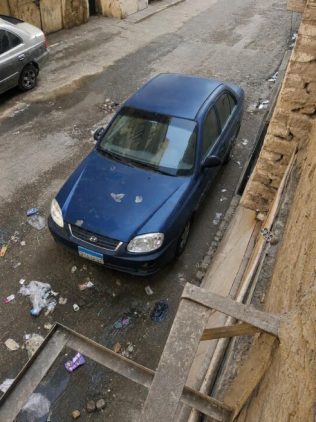 هيونداي فيرنا 2009 أزرق غامق يدوي مستعملة للبيع في القاهرة الكبرى ( القاهرة - الجيزة)