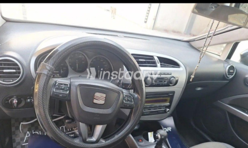Seat Leon 2011 Black Automatic Used for Sale in Mohandessin - 5