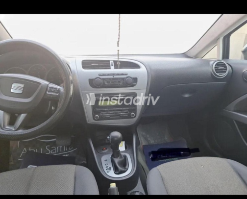 Seat Leon 2011 Black Automatic Used for Sale in Mohandessin - 8