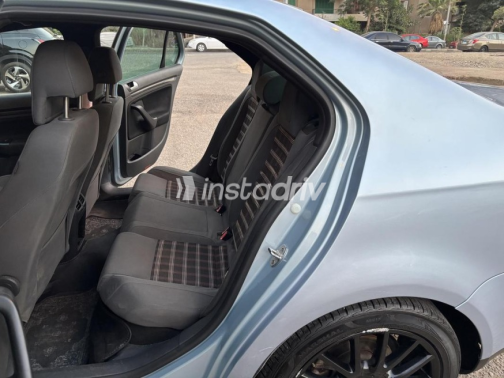 Volkswagen Jetta 2011 Blue Automatic Used for Sale in Heliopolis - 10