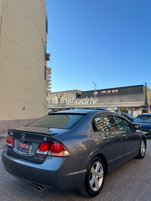 Honda Civic 2010 Gray Automatic Used for Sale in Greater Cairo ( Cairo + Giza) - 8