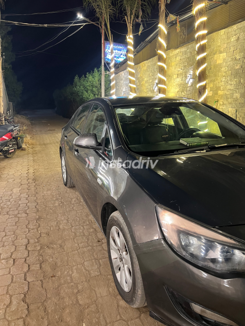 Opel Astra 2015 Gray Automatic Used for Sale in Greater Cairo ( Cairo + Giza) - 1