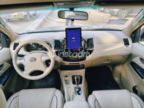Toyota Fortuner 2015 Beige Automatic Used for Sale in Agamy - 6