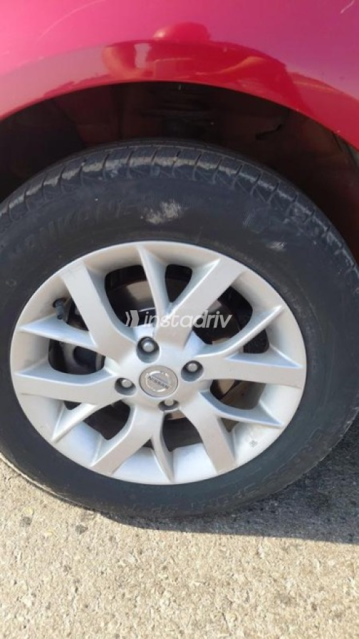 Nissan Sunny 2024 Red Automatic Used for Sale in Giza - 4