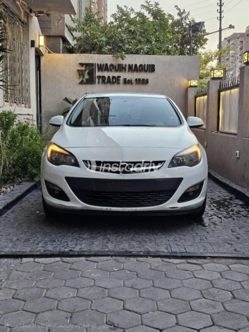 Opel Astra 2021 White Automatic Used for Sale in Heliopolis - 1