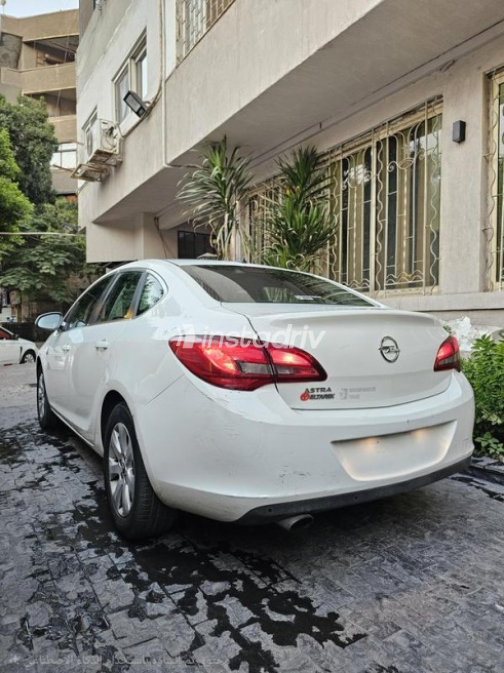 Opel Astra 2021 White Automatic Used for Sale in Heliopolis - 5