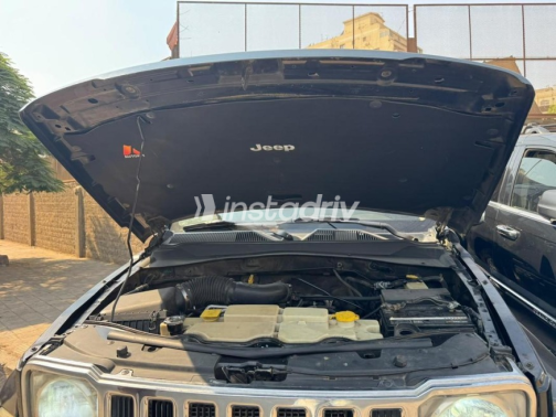 Jeep Cherokee 2009 Black Automatic Used for Sale in Nasr city - 7