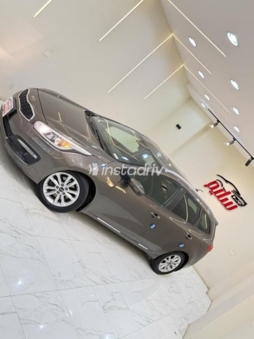 Kia Ceed 2017 Gray Automatic Used for Sale in Menouf - 1