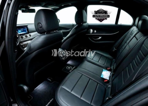 Mercedes E 200 2022 Black Automatic Used for Sale in Pyramids Gardens - 6