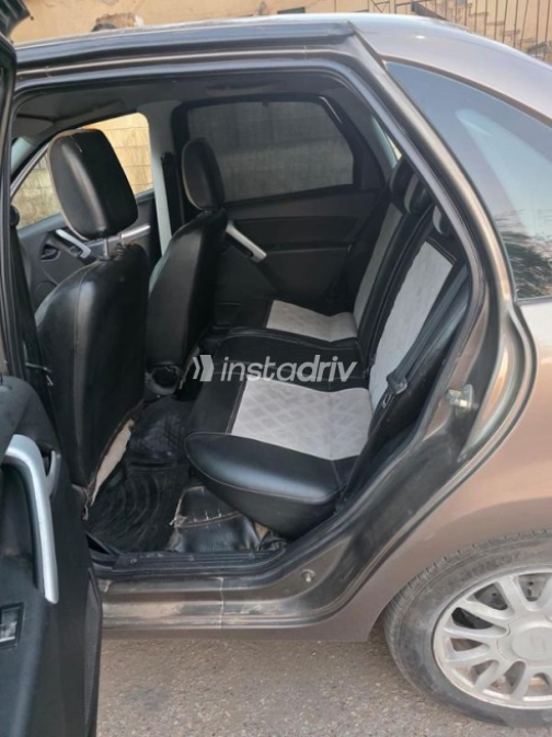 Lada Granta 2016 Bronze Automatic Used for Sale in Aswan - 5