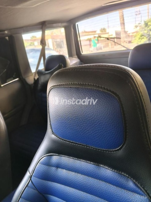 Jeep Cherokee 1996 Blue Automatic Used for Sale in Alexandria - 5