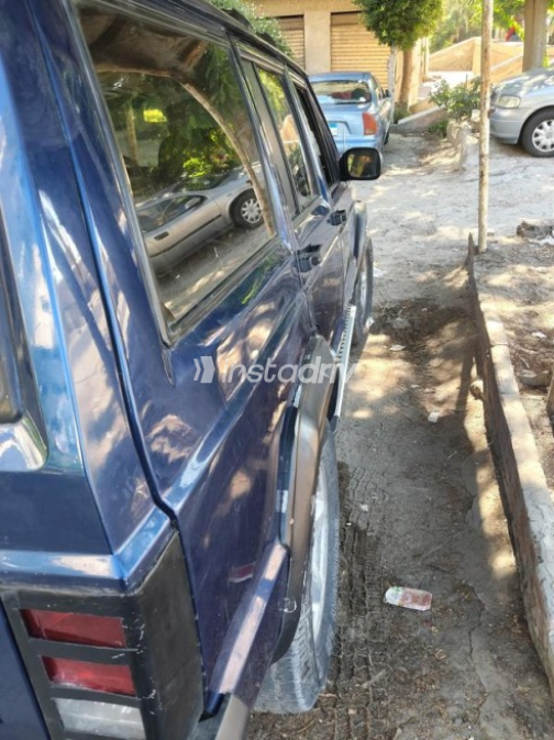 Jeep Cherokee 1996 Blue Automatic Used for Sale in Alexandria - 8