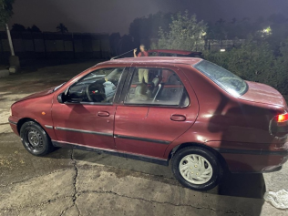 Fiat Siena 2000 Burgundy Manual Used for Sale in Greater Cairo ( Cairo + Giza)