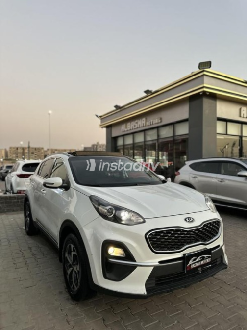 Kia Sportage 2021 White Automatic Used for Sale in Cairo - 1