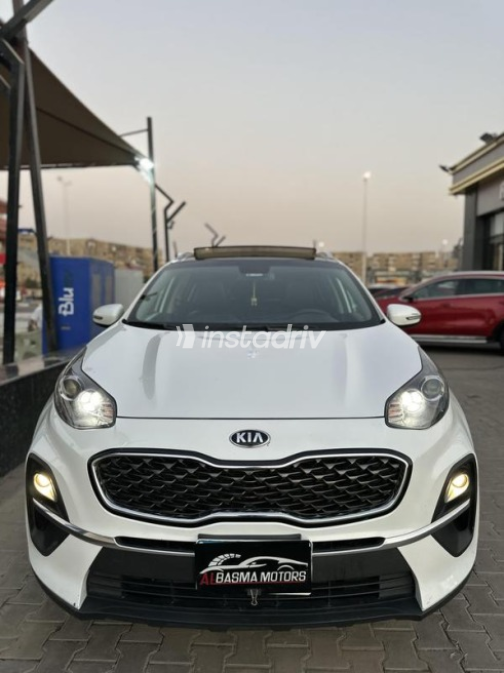 Kia Sportage 2021 White Automatic Used for Sale in Cairo - 3