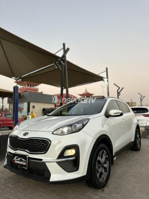 Kia Sportage 2021 White Automatic Used for Sale in Cairo - 4