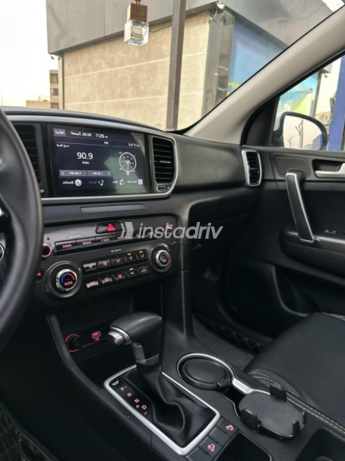 Kia Sportage 2021 White Automatic Used for Sale in Cairo - 8