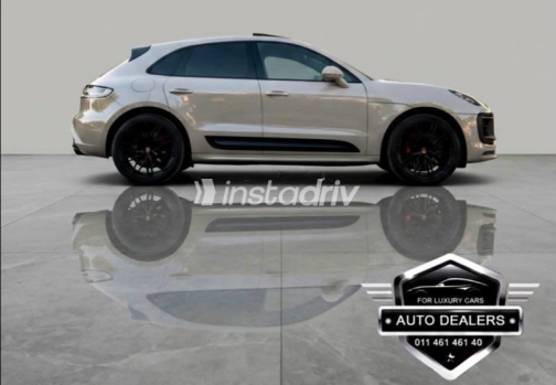 Porsche Macan 2024 Beige Automatic Used for Sale in Sheikh Zayed City - 5