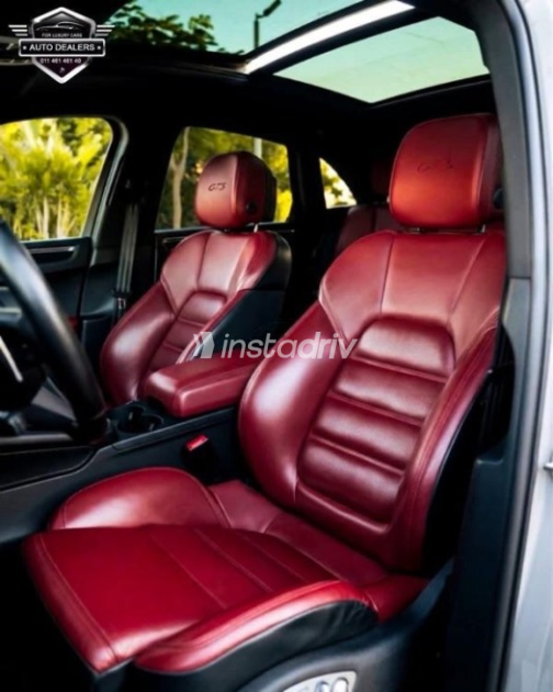 Porsche Macan 2024 Beige Automatic Used for Sale in Sheikh Zayed City - 7