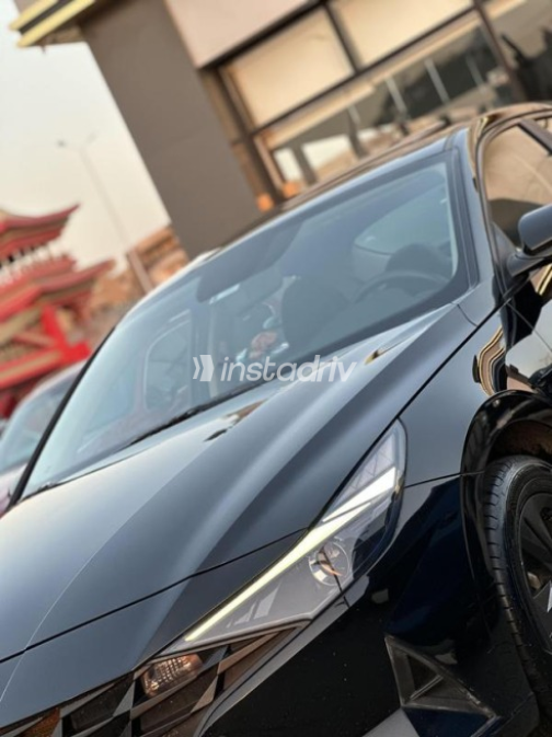 Hyundai Elantra 2021 Black Automatic Used for Sale in Cairo - 4