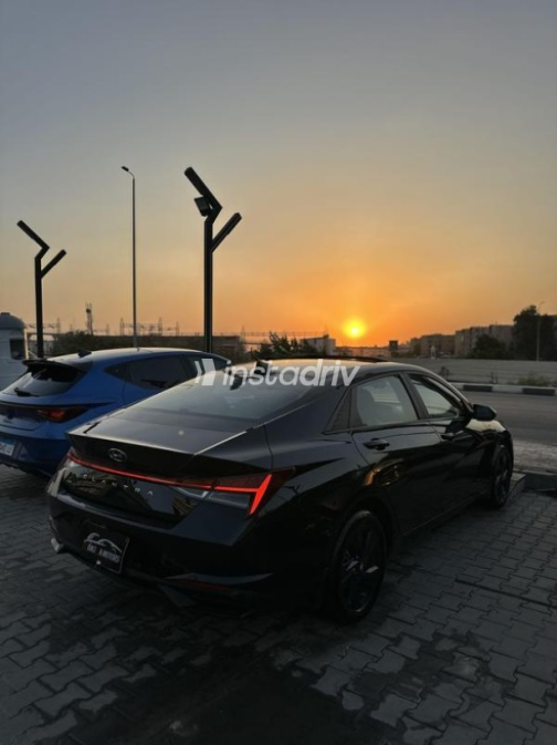 Hyundai Elantra 2021 Black Automatic Used for Sale in Cairo - 7
