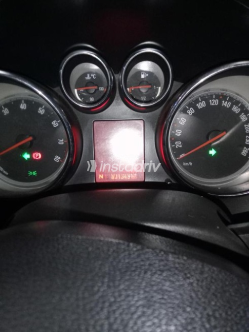 Opel Astra 2018 Silver Automatic Used for Sale in Alexandria - 8