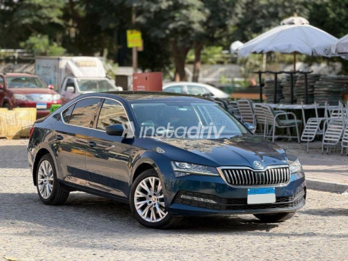 سكودا سوبيرب 2021 أزرق غامق أوتوماتيك مستعملة للبيع في مدينة نصر - 10