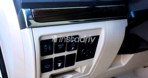 Toyota Land Cruiser 2019 White Automatic Used for Sale in Greater Cairo ( Cairo + Giza) - 10