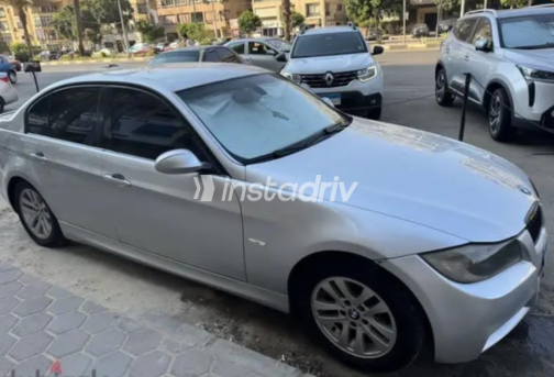 BMW 320 2006 White Automatic Used for Sale in Cairo - 2