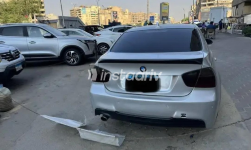 BMW 320 2006 White Automatic Used for Sale in Cairo - 4